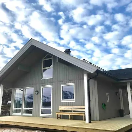 Holiday home Private Newly Built Waterfront Cabin In Lofoten