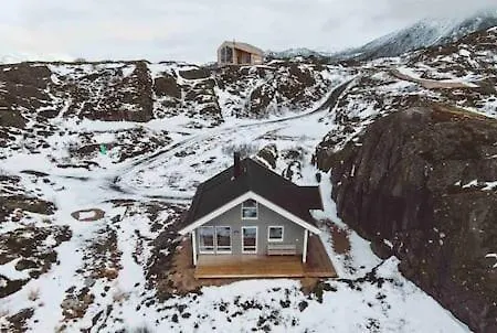 Private Newly Built Waterfront Cabin In Lofoten * Leknes