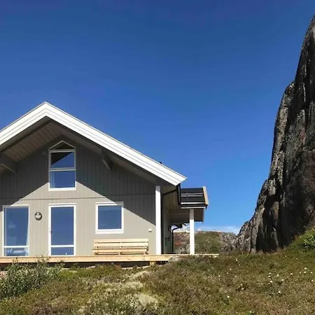 Private Newly Built Waterfront Cabin In Lofoten * Leknes