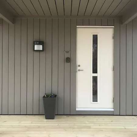 Tatil Evi Private Newly Built Waterfront Cabin In Lofoten Leknes