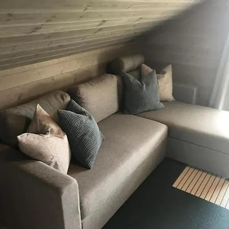 Private Newly Built Waterfront Cabin In Lofoten Tatil Evi Leknes