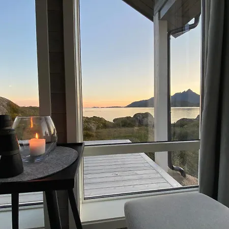 Private Newly Built Waterfront Cabin In Lofoten Tatil Evi Leknes