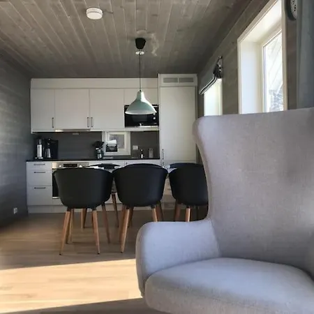 Private Newly Built Waterfront Cabin In Lofoten Leknes